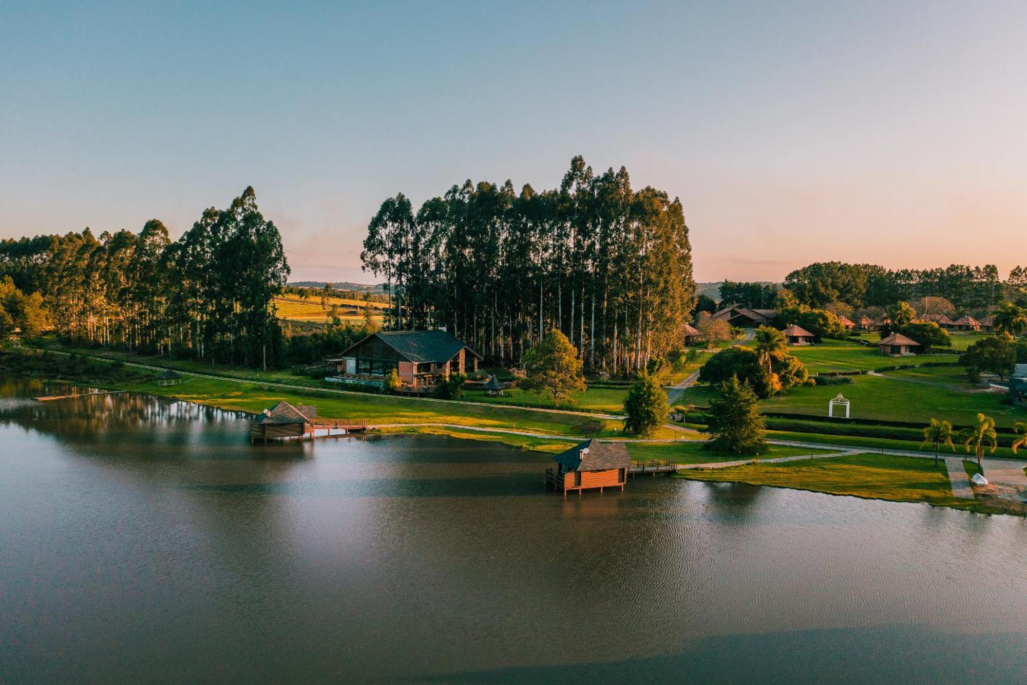 Vira Charme Resort Fernandes Pinheiro Bagian luar foto