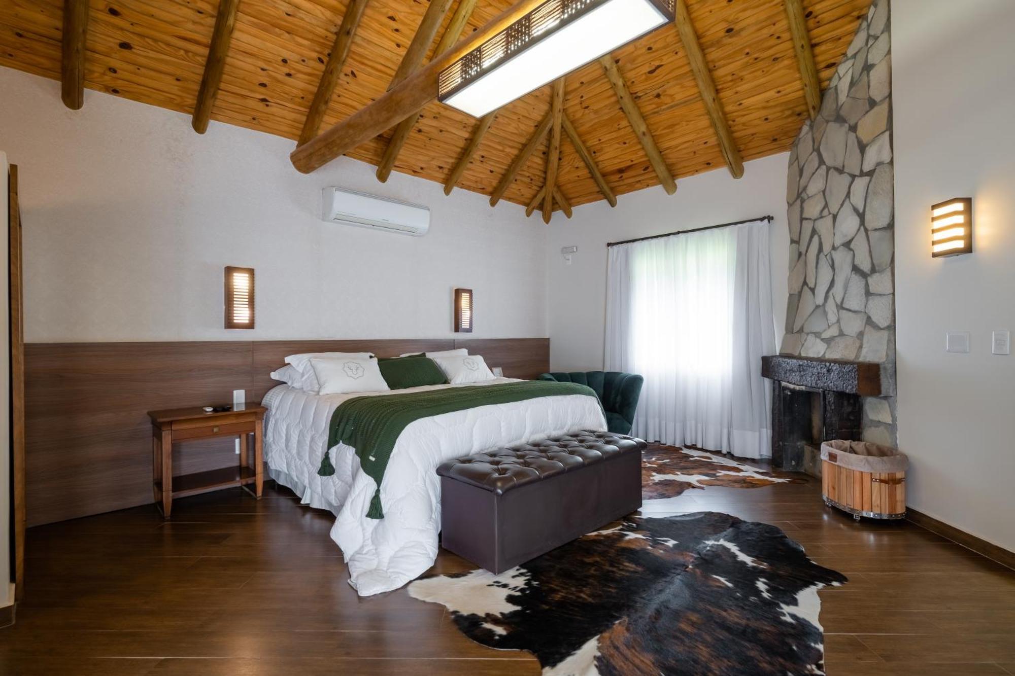 Vira Charme Resort Fernandes Pinheiro Bagian luar foto