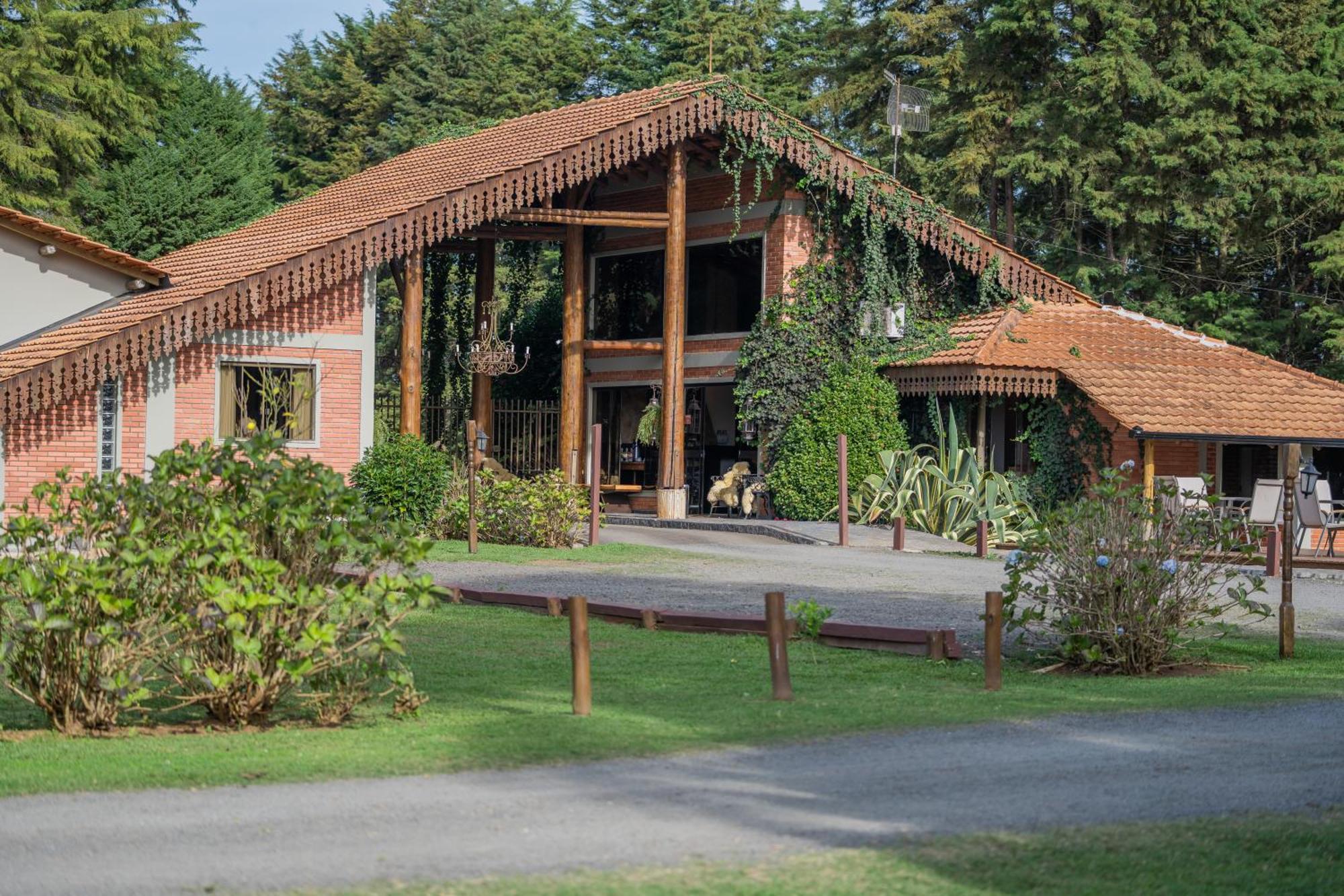 Vira Charme Resort Fernandes Pinheiro Bagian luar foto
