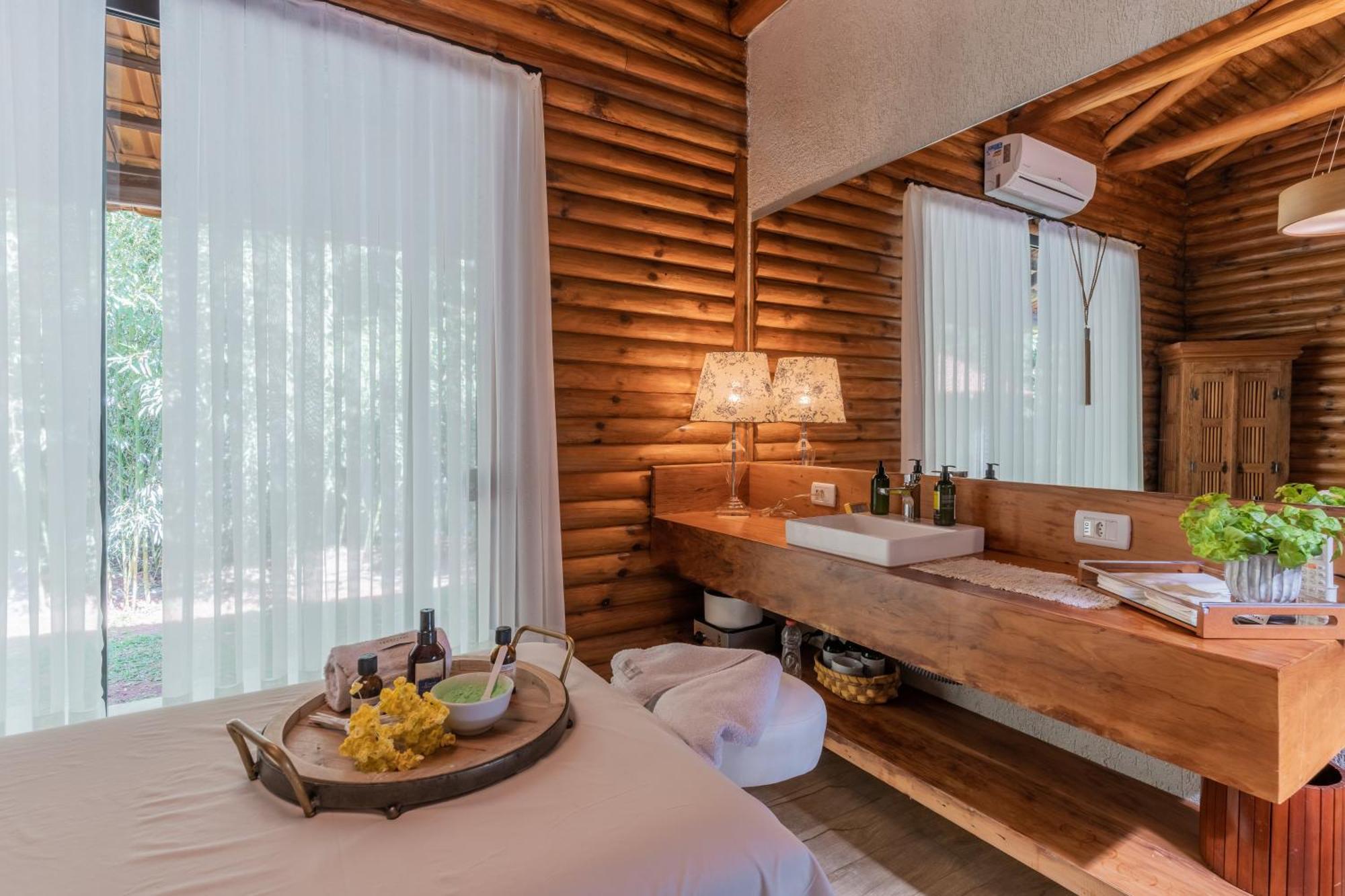 Vira Charme Resort Fernandes Pinheiro Bagian luar foto